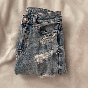 AE Strigid Ripped Mom Jean.